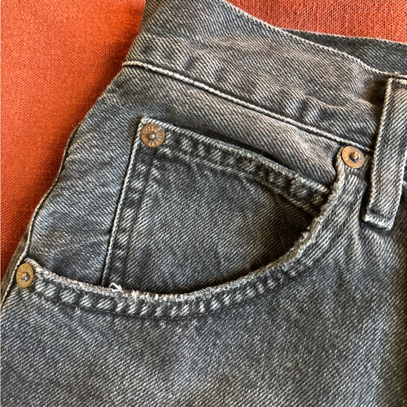 Agolde 90’s Pinch Waist Shorts in Paranormal size 26 - Picture 10 of 16